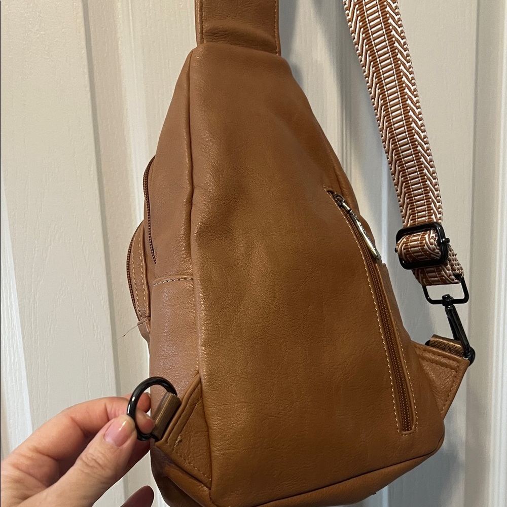 Latmap Elegant Tan/ White Crossbody Bag-Women’s-Adjustable Strap- - Picture 7 of 16